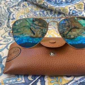 RayBan Golden Blue Aviators with Case included